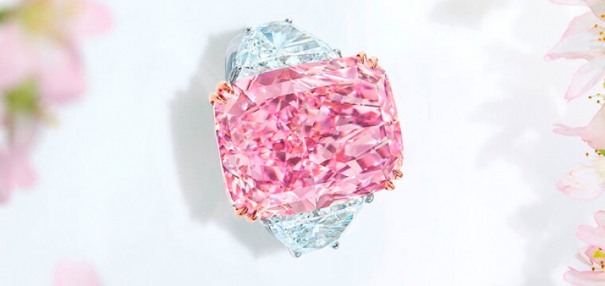 Prsten Sakura za 29,3 milionů dolarů